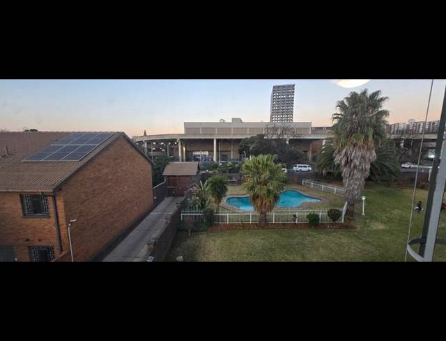 1 BEDROOM APARTMENT FOR SALE IN BEDFORD GARDENS